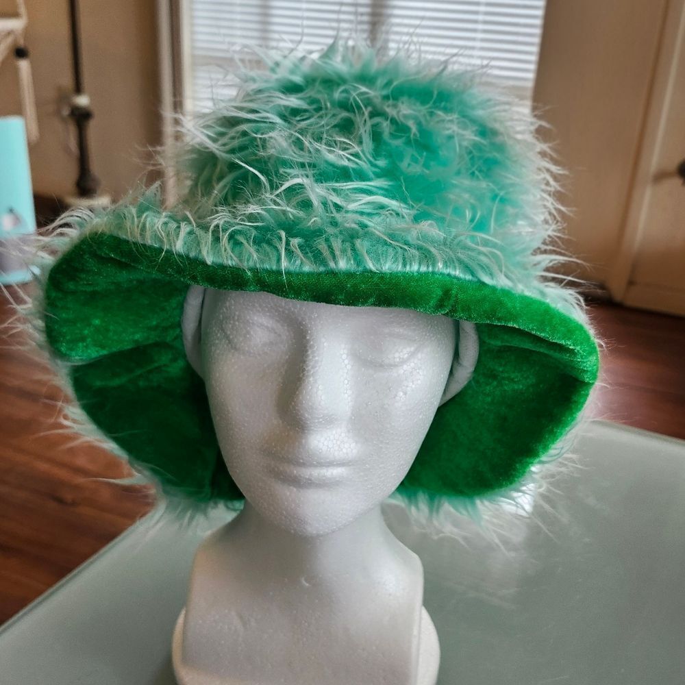 Bold Teddy Faux Fur‎ Cosplay Dopamine Playful Hippie Boho Hat